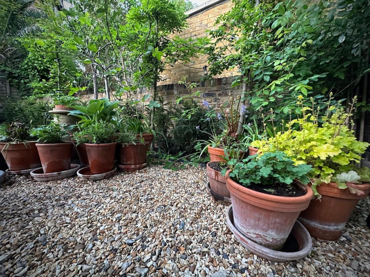 Large 1 Bd Period Garden Flat, Kings Cross - Camden * London