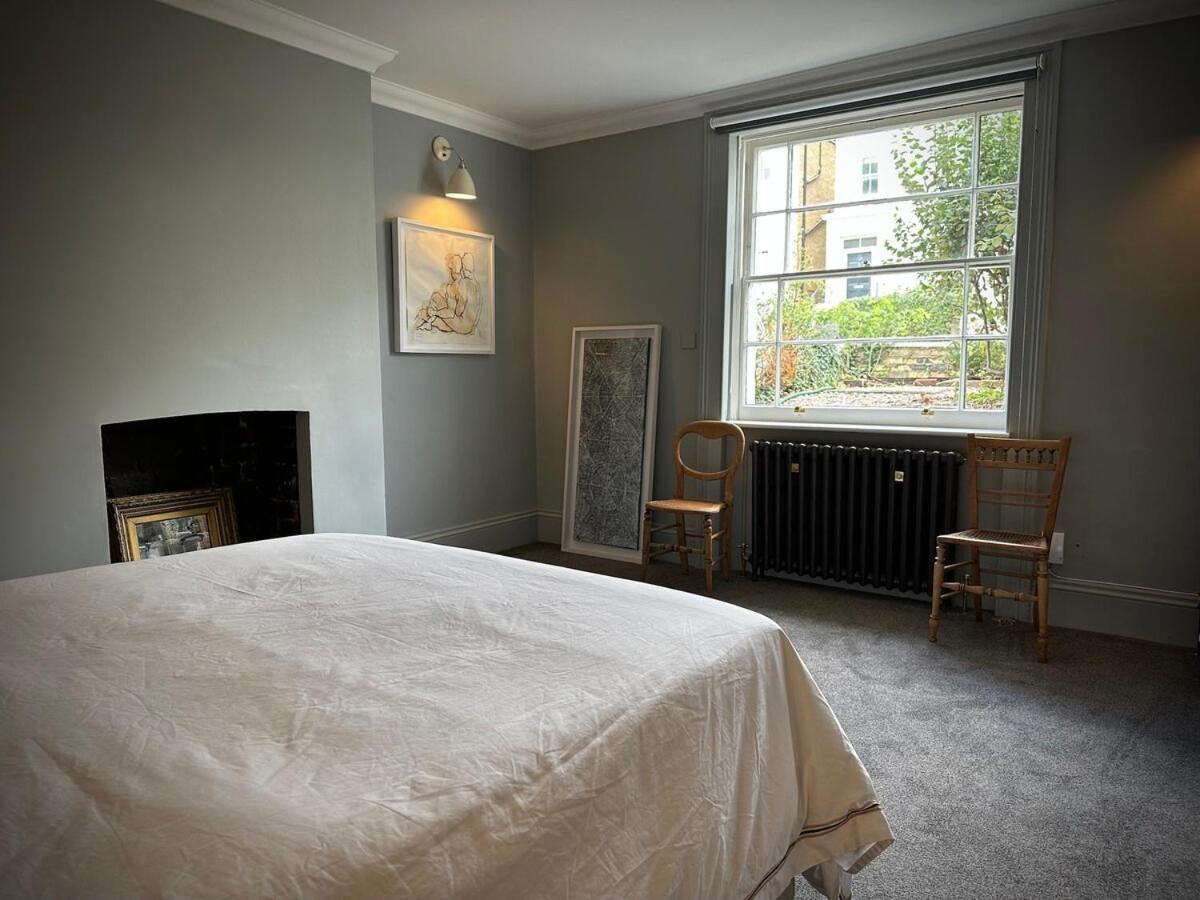 Large 1 Bd Period Garden Flat, Kings Cross - Camden London
